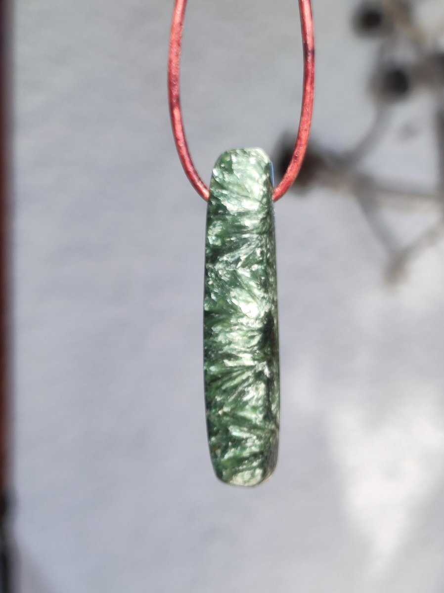 Seraphinit Serafinit AAA lang Spitze Edelstein Kette Natur Heilstein Mann Frau Glück Schutz HIPPIE Boho Tibet Ethno Rarität Geschenk Er Sie - Art of Nature Berlin
