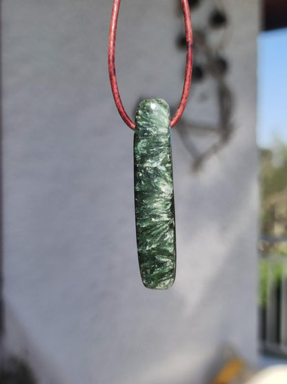 Seraphinit Serafinit AAA lang Spitze Edelstein Kette Natur Heilstein Mann Frau Glück Schutz HIPPIE Boho Tibet Ethno Rarität Geschenk Er Sie - Art of Nature Berlin