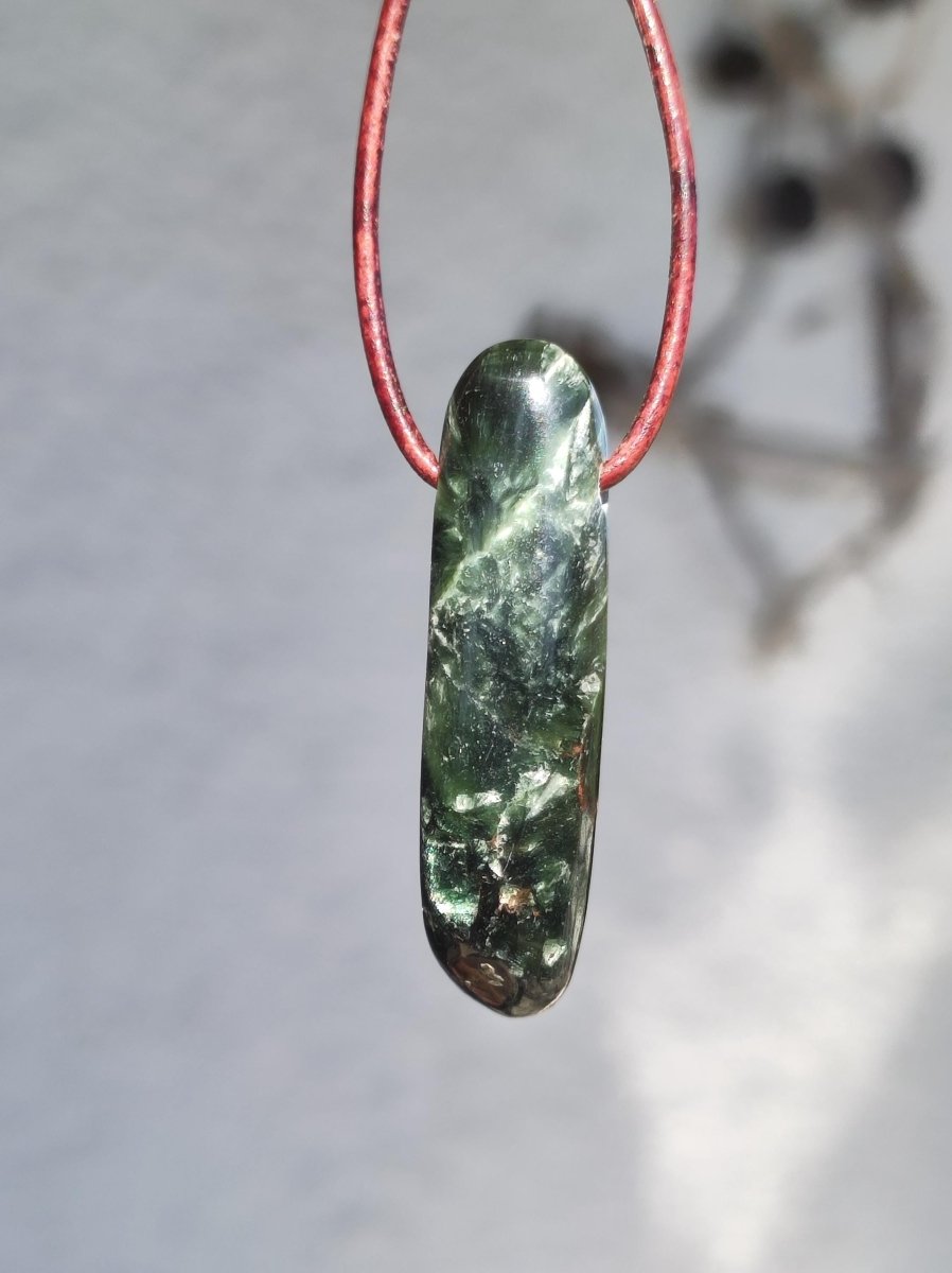 Seraphinit Serafinit AAA lang Spitze Edelstein Kette Natur Heilstein Mann Frau Glück Schutz HIPPIE Boho Tibet Ethno Rarität Geschenk Er Sie - Art of Nature Berlin