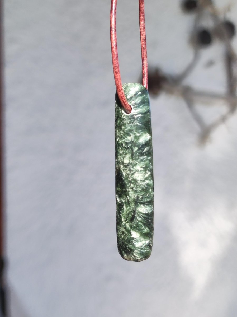 Seraphinit Serafinit AAA lang Spitze Edelstein Kette Natur Heilstein Mann Frau Glück Schutz HIPPIE Boho Tibet Ethno Rarität Geschenk Er Sie - Art of Nature Berlin