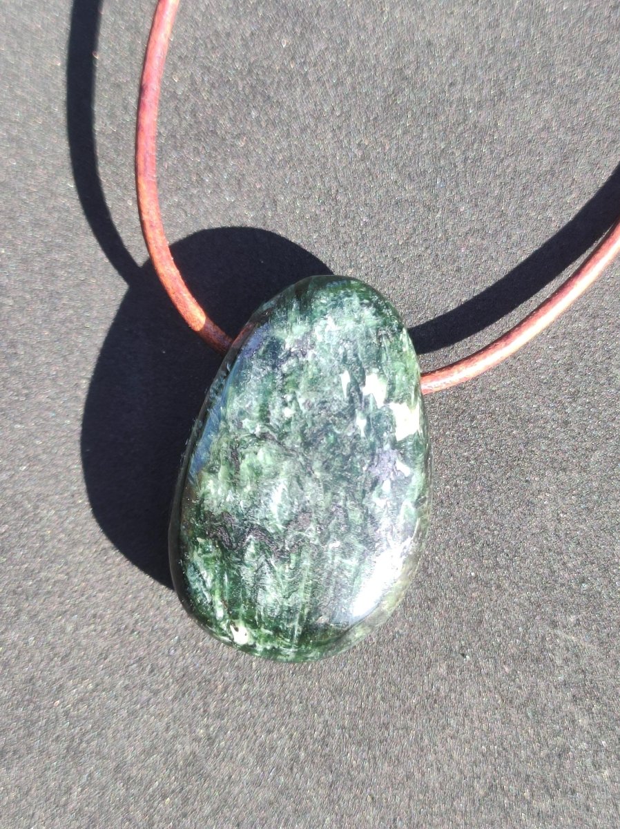 Seraphinit / Serafinit / Klinochlor ~ Edelstein Kette ~HIPPIE ~GOA ~Boho ~Ethno ~Nature ~Heilstein ~Rarität - Art of Nature Berlin