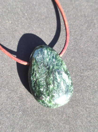 Seraphinit / Serafinit / Klinochlor ~ Edelstein Kette ~HIPPIE ~GOA ~Boho ~Ethno ~Nature ~Heilstein ~Rarität - Art of Nature Berlin