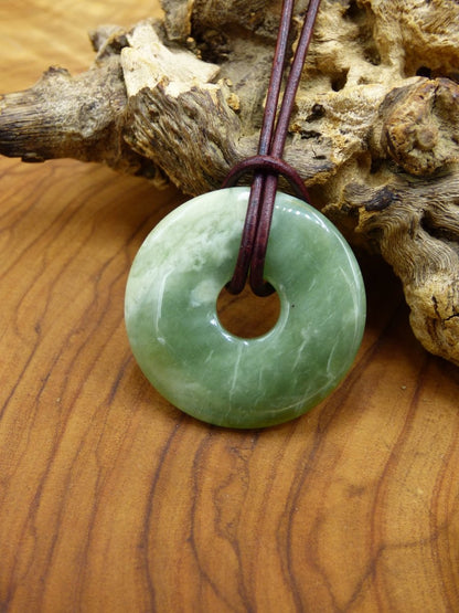 Serpentin 30mm Donut ~ Edelstein Kette ~HIPPIE ~GOA ~Boho ~Tibet ~Ethno ~Nature ~Donut ~Schutzsymbol ~Heilstein - Art of Nature Berlin