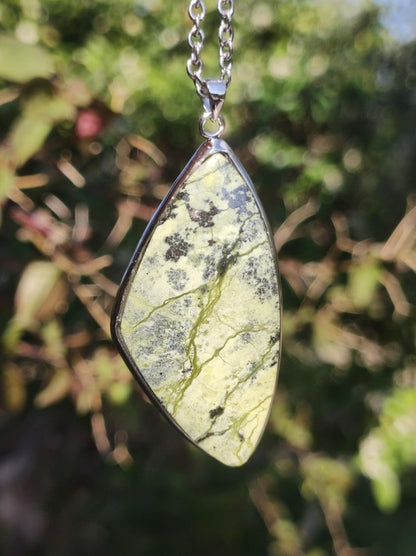 Serpentin - 925 Silber Edelstein Kette grün Natur Heilstein Rarität Mann Frau Geschenk Er Sie Freundin Mann Frau Energie Kraft Ruhe Glück - Art of Nature Berlin