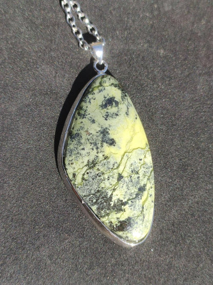 Serpentin - 925 Silber Edelstein Kette grün Natur Heilstein Rarität Mann Frau Geschenk Er Sie Freundin Mann Frau Energie Kraft Ruhe Glück - Art of Nature Berlin