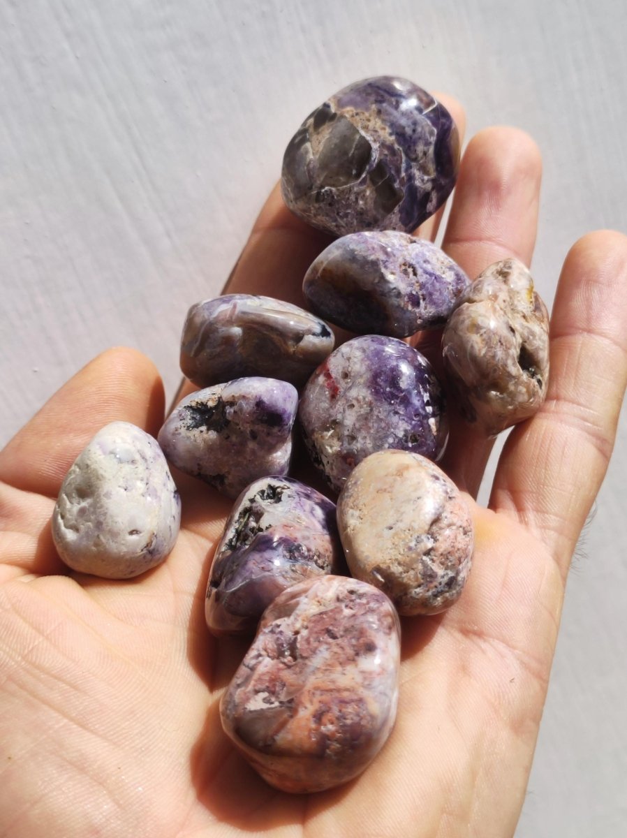 Set 10x Tiffany Opal / Fluorit Opal Dekosteine Wassersteine lila selten Rarität Edelsteine Heilstein Geschenk Energie Chakra Qualität Natur - Art of Nature Berlin