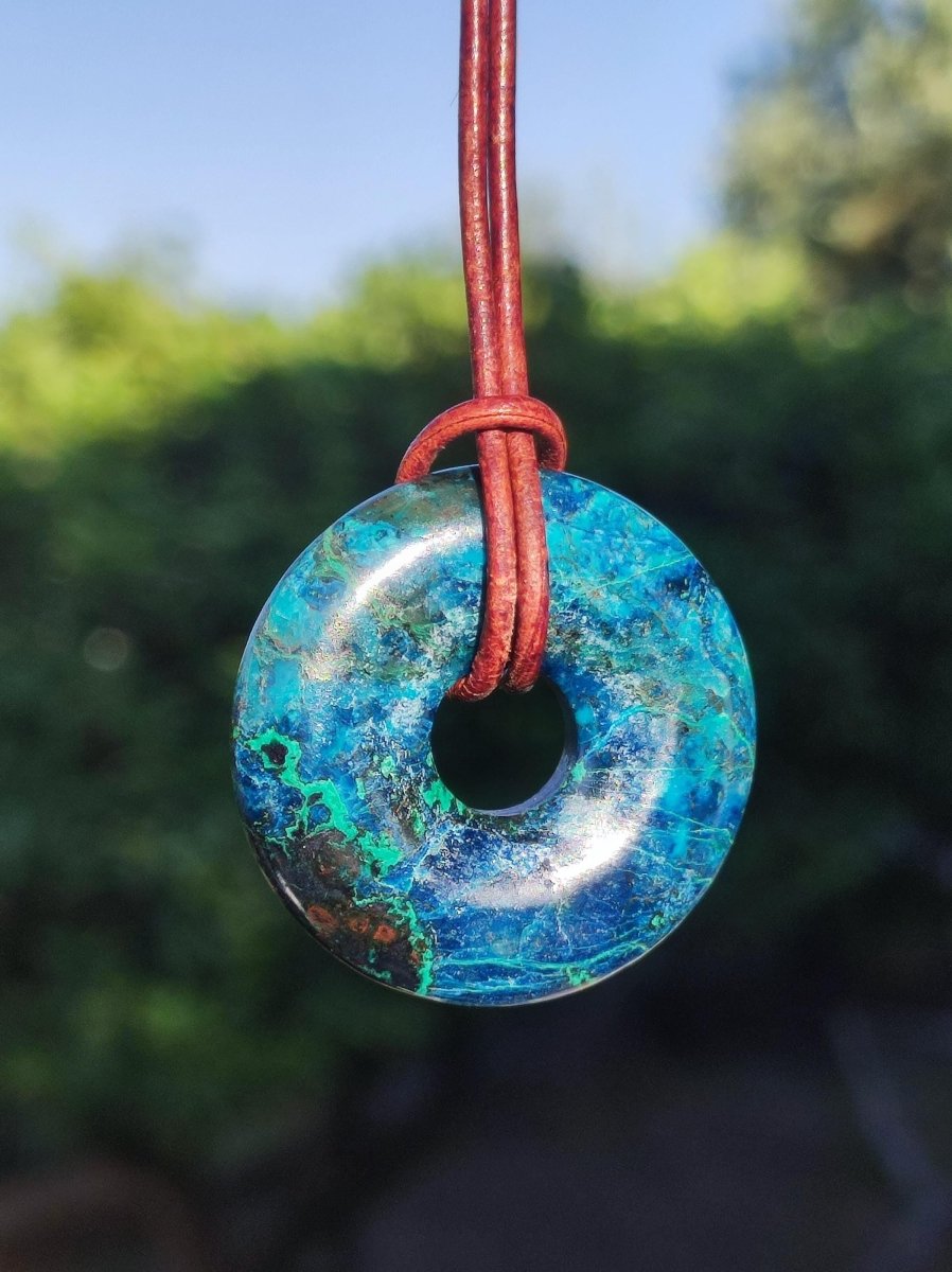 Shattuckit - Chrysocoll Donut 30mm Edelstein Kette Heilstein Schutzsymbol Mann Frau Glück HIPPIE GOA Boho Tibet Ethno Natur Rarität Geschenk - Art of Nature Berlin
