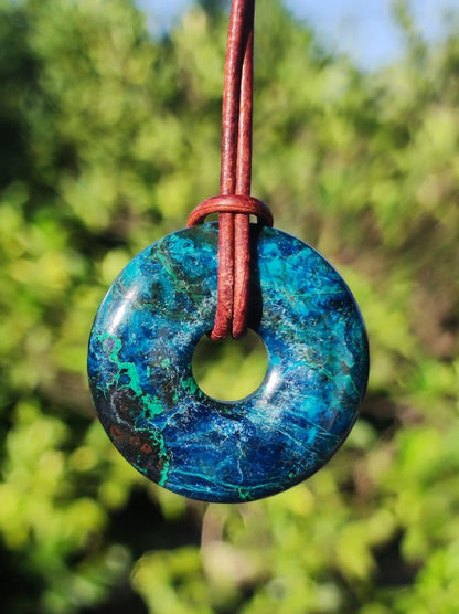 Shattuckit - Chrysocoll Donut 30mm Edelstein Kette Heilstein Schutzsymbol Mann Frau Glück HIPPIE GOA Boho Tibet Ethno Natur Rarität Geschenk - Art of Nature Berlin