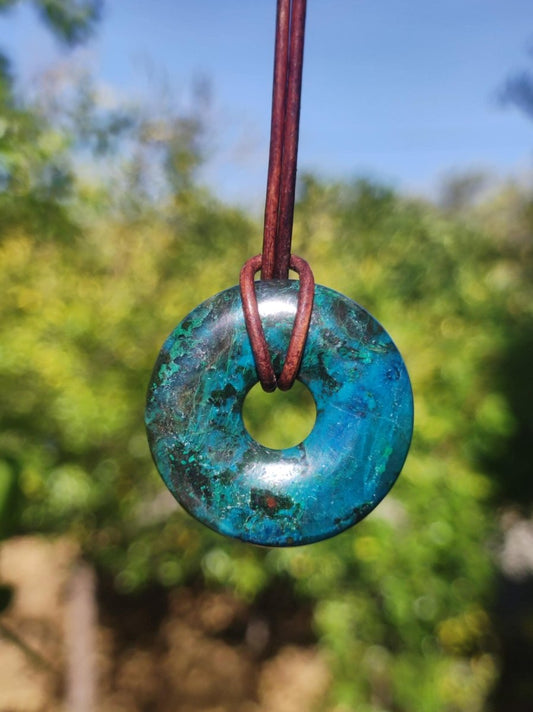 Shattuckit - Chrysocoll Donut 30mm Edelstein Kette Heilstein Schutzsymbol Mann Frau Glück HIPPIE GOA Boho Tibet Ethno Natur Rarität Geschenk - Art of Nature Berlin