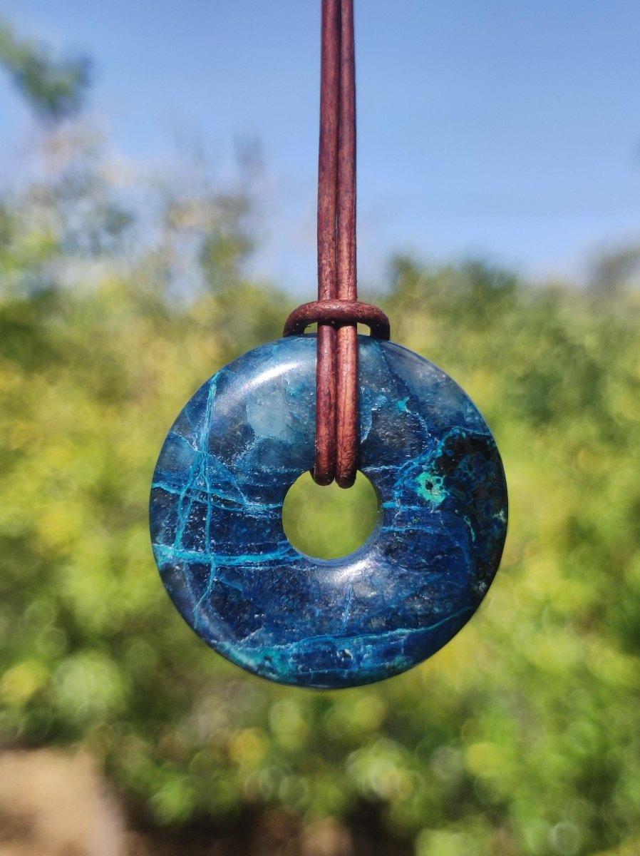 Shattuckit - Chrysocoll Donut 30mm Edelstein Kette Heilstein Schutzsymbol Mann Frau Glück HIPPIE GOA Boho Tibet Ethno Natur Rarität Geschenk - Art of Nature Berlin