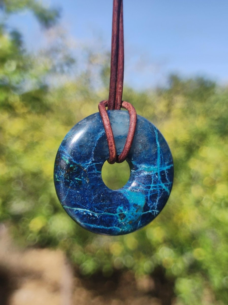 Shattuckit - Chrysocoll Donut 30mm Edelstein Kette Heilstein Schutzsymbol Mann Frau Glück HIPPIE GOA Boho Tibet Ethno Natur Rarität Geschenk - Art of Nature Berlin