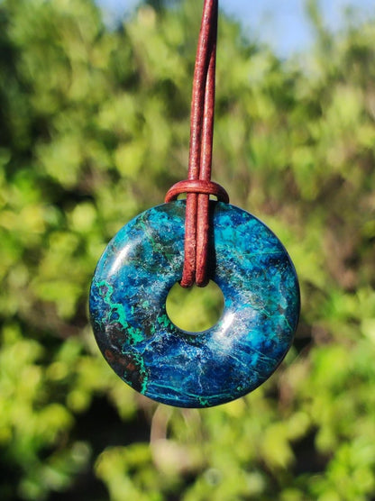 Shattuckit - Chrysocoll Donut 30mm Edelstein Kette Heilstein Schutzsymbol Mann Frau Glück HIPPIE GOA Boho Tibet Ethno Natur Rarität Geschenk - Art of Nature Berlin