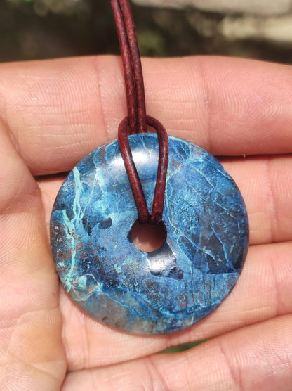 Shattuckit - Chrysocoll Donut Edelstein Kette Heilstein Schutzsymbol Mann Frau Glück HIPPIE GOA Boho Ethno Natur Rarität Geschenk Er Sie - Art of Nature Berlin