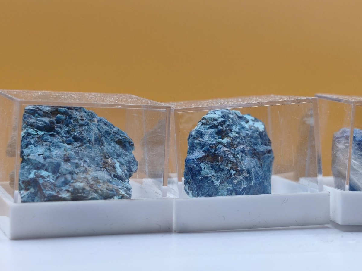 Shattuckit / Dioptas / Chrysokoll – Kaokoveld, Namibia – Stufen zur Wahl Sammler roh Mineralien Kristalle Stufe Geschenk - Art of Nature Berlin