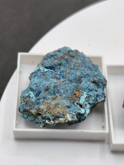 Shattuckit / Dioptas / Chrysokoll – Kaokoveld, Namibia – Stufen zur Wahl Sammler roh Mineralien Kristalle Stufe Geschenk - Art of Nature Berlin