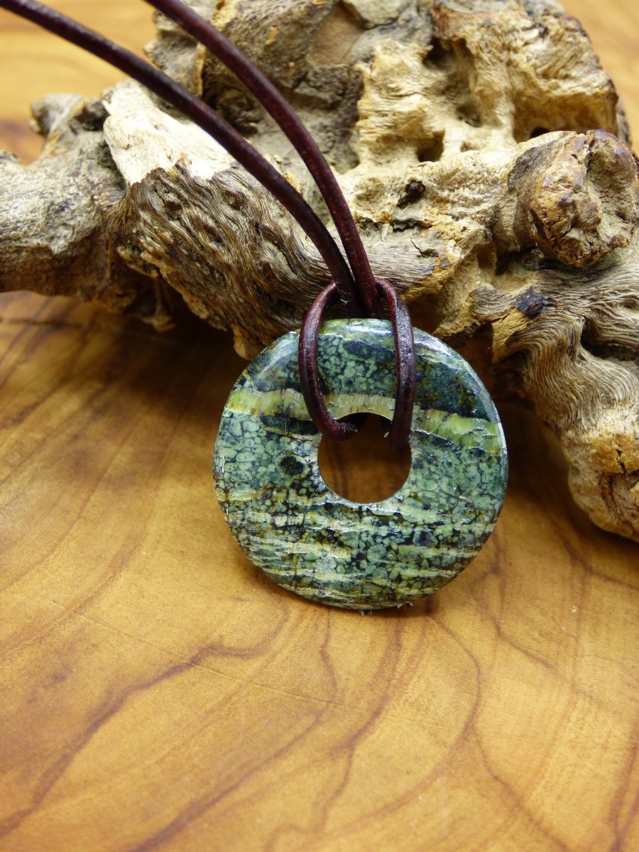 Silberauge Serpentin ~ Edelstein Kette ~HIPPIE ~GOA ~Boho ~Tibet ~Ethno ~Nature ~Donut ~Schutzsymbol ~Heilstein - Art of Nature Berlin