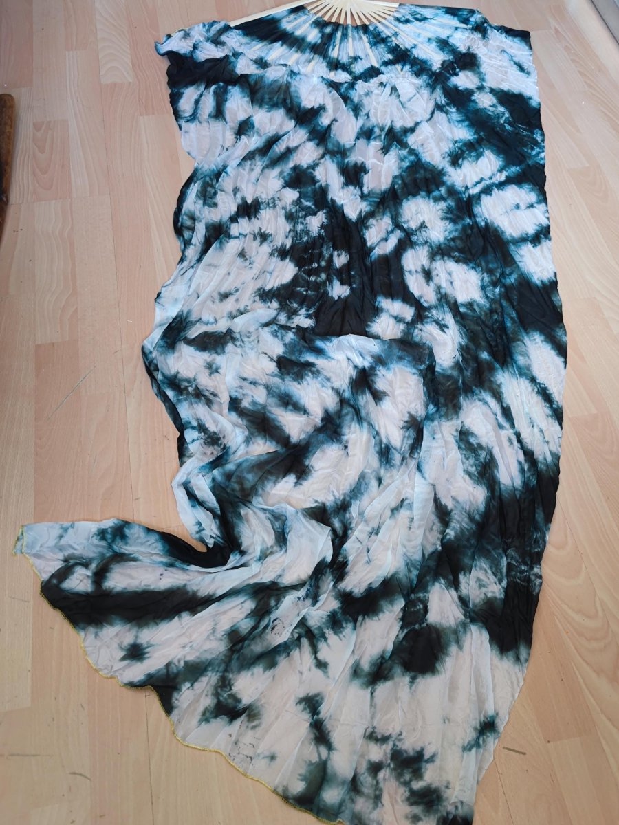 Silk Fan ~ Schwarz Weiß Black Fairy Fächer Seide Tanzen Kostüm Performance Musik Festival Party Schwarzlicht Sommer GOA Hippie Flow Geschenk - Art of Nature Berlin