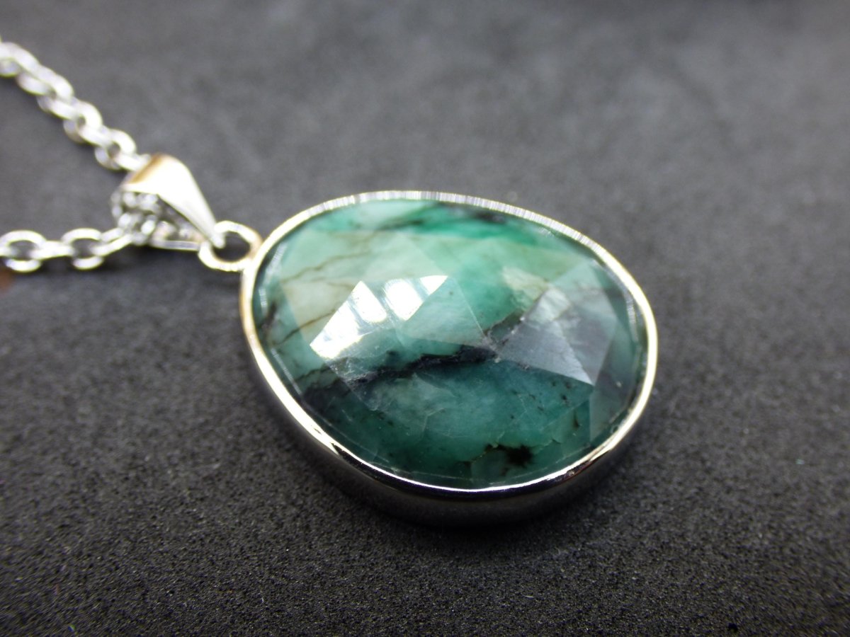 Smaragd / Emerald AAA Edelstein Kette 925 Sterling Silber - Edler Frauen Schmuck Filigran Hochzeitstag Geburtstag Geschenk Heilstein Rarität - Art of Nature Berlin