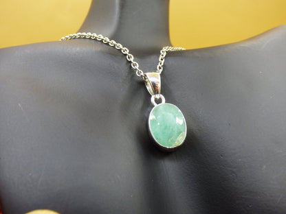 Smaragd / Emerald AAA Edelstein Kette 925 Sterling Silber - Edler Frauen Schmuck Filigran Hochzeitstag Geburtstag Geschenk Heilstein Rarität - Art of Nature Berlin