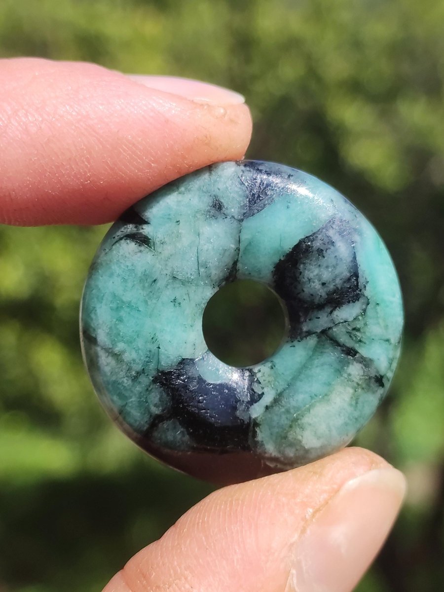 Smaragd / Emerald Edelstein Kette grün natürlich Rarität Heilstein Energie Kristall Anhänger Mann Frau Kind Geschenk Er Sie Valentinstag - Art of Nature Berlin