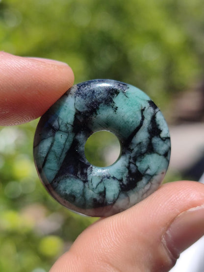 Smaragd / Emerald Edelstein Kette grün natürlich Rarität Heilstein Energie Kristall Anhänger Mann Frau Kind Geschenk Er Sie Valentinstag - Art of Nature Berlin