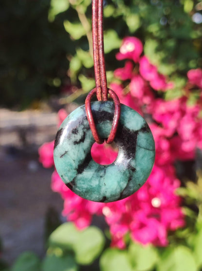 Smaragd / Emerald Edelstein Kette grün natürlich Rarität Heilstein Energie Kristall Anhänger Mann Frau Kind Geschenk Er Sie Valentinstag - Art of Nature Berlin