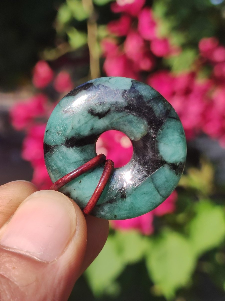 Smaragd / Emerald Edelstein Kette grün natürlich Rarität Heilstein Energie Kristall Anhänger Mann Frau Kind Geschenk Er Sie Valentinstag - Art of Nature Berlin