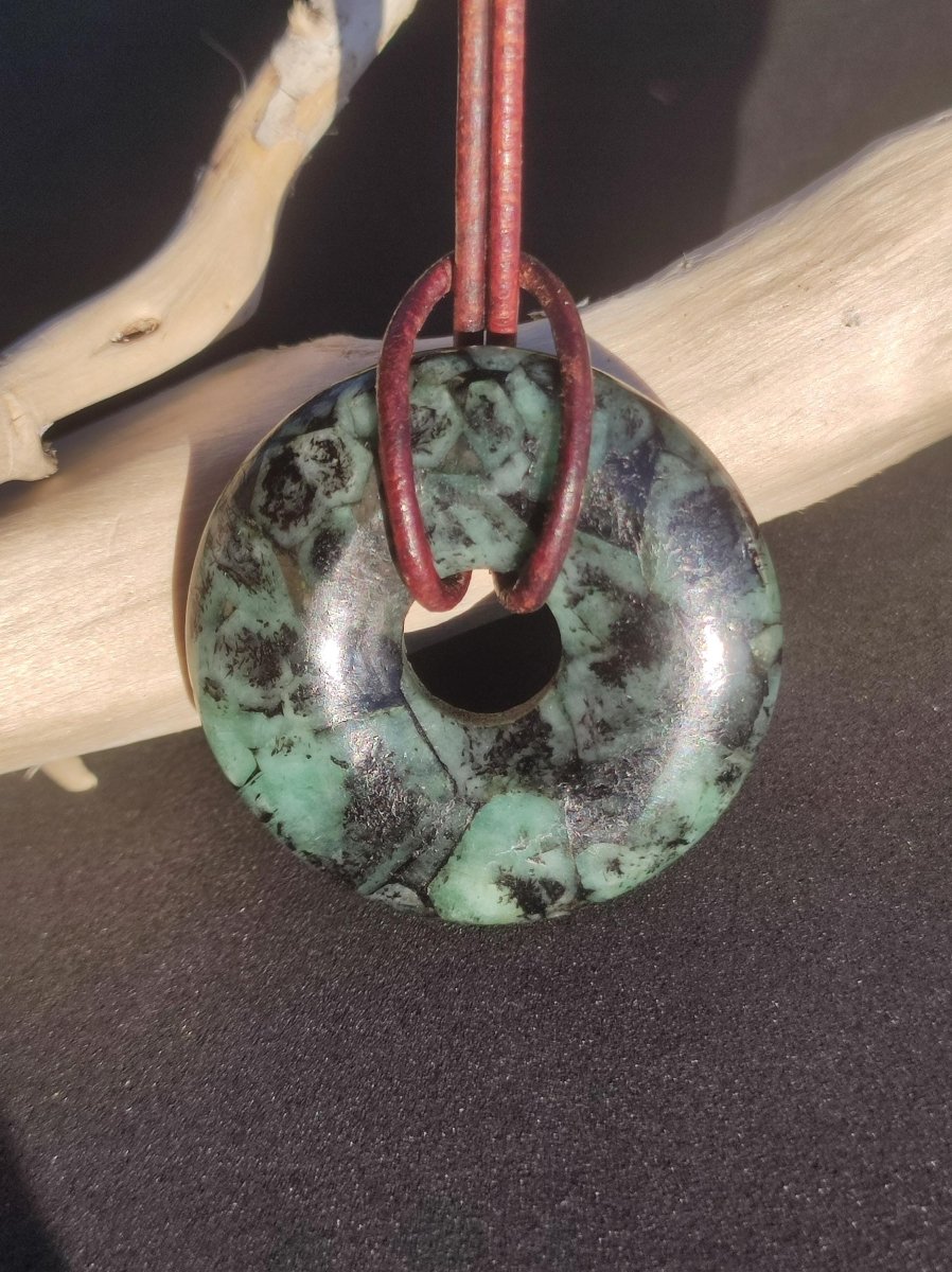 Smaragd / Emerald Edelstein Kette grün natürlich Rarität Heilstein Energie Kristall Anhänger Mann Frau Kind Geschenk Er Sie Valentinstag - Art of Nature Berlin