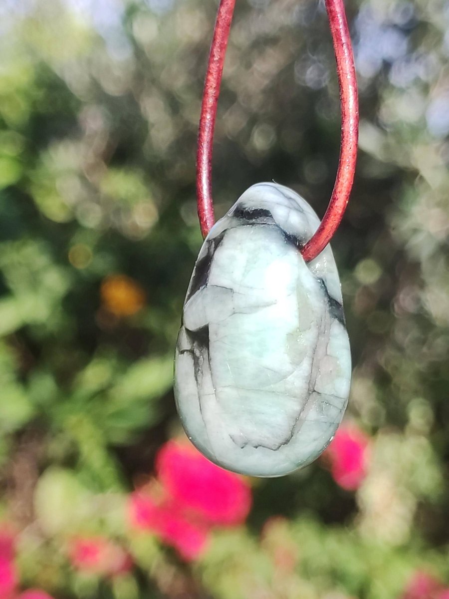 Smaragd / Emerald Edelstein Kette grün schwarz Natur HIPPIE GOA Boho Ethno Heilstein Kristalle Schmuck Anhänger Mann Frau Geschenk Er Sie - Art of Nature Berlin