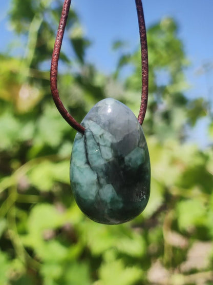 Smaragd / Emerald Edelstein Kette grün schwarz Natur HIPPIE GOA Boho Ethno Heilstein Kristalle Schmuck Anhänger Mann Frau Geschenk Er Sie - Art of Nature Berlin