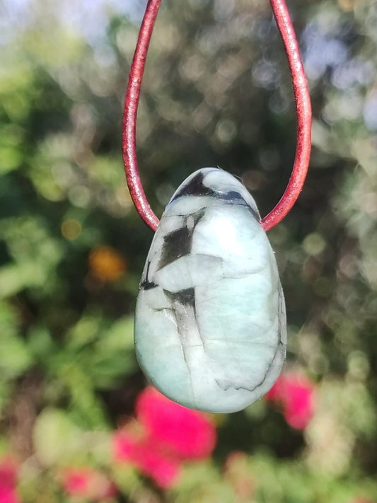 Smaragd / Emerald Edelstein Kette grün schwarz Natur HIPPIE GOA Boho Ethno Heilstein Kristalle Schmuck Anhänger Mann Frau Geschenk Er Sie - Art of Nature Berlin