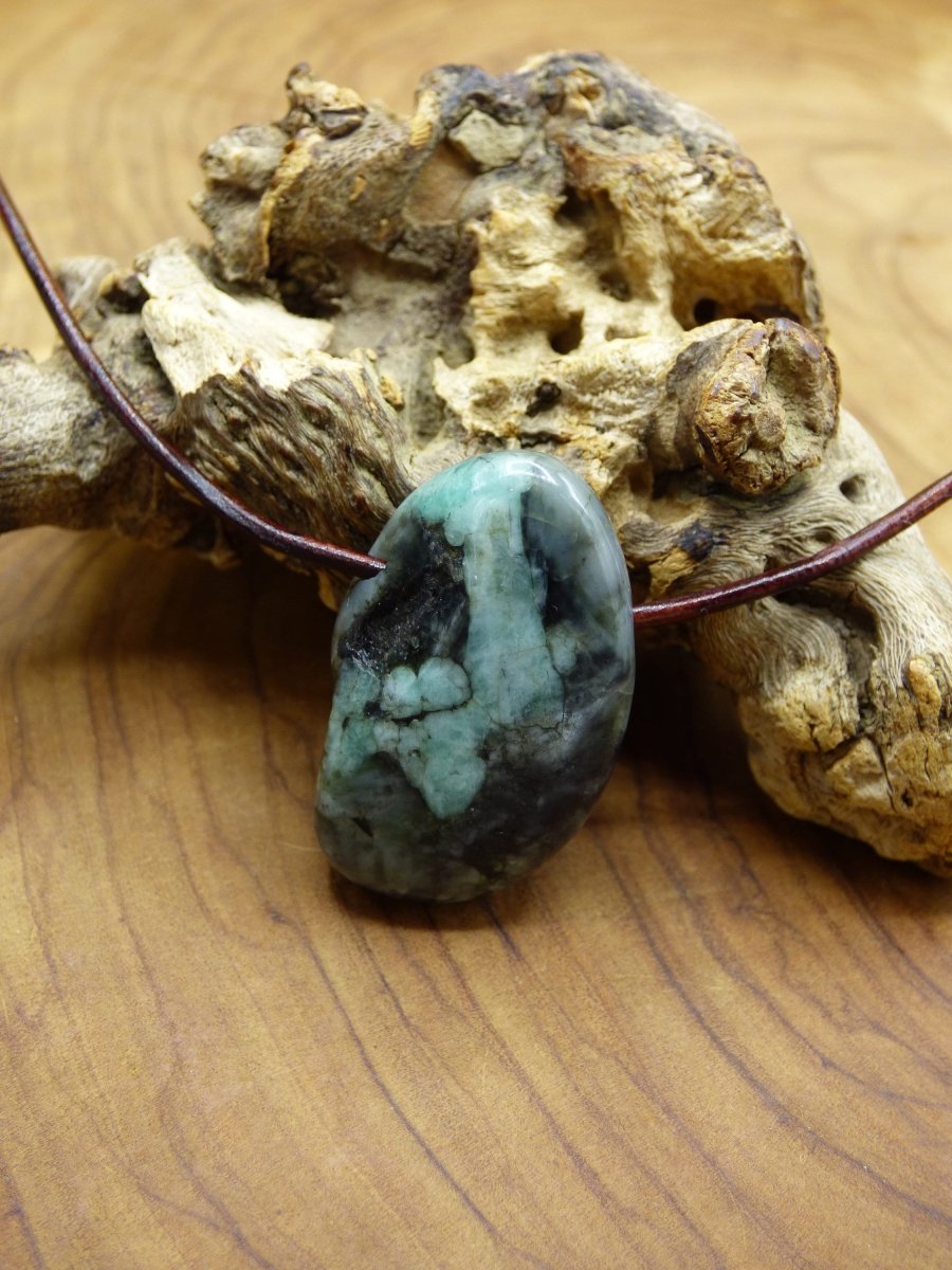 Smaragd / Emerald ~ Edelstein Kette ~HIPPIE ~GOA ~Boho ~Ethno ~Nature ~Heilstein - Art of Nature Berlin