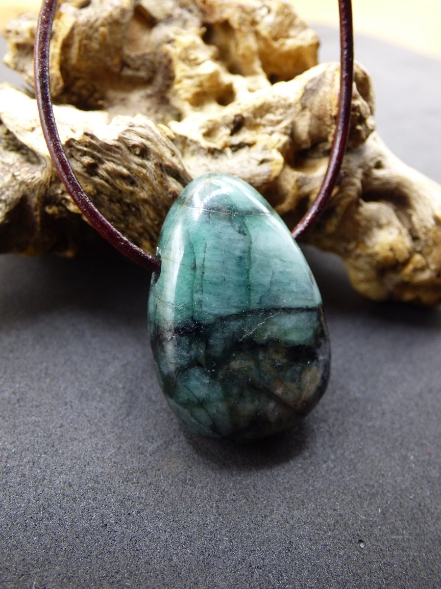 Smaragd / Emerald ~ Edelstein Kette ~HIPPIE ~GOA ~Boho ~Ethno ~Nature ~Heilstein - Art of Nature Berlin