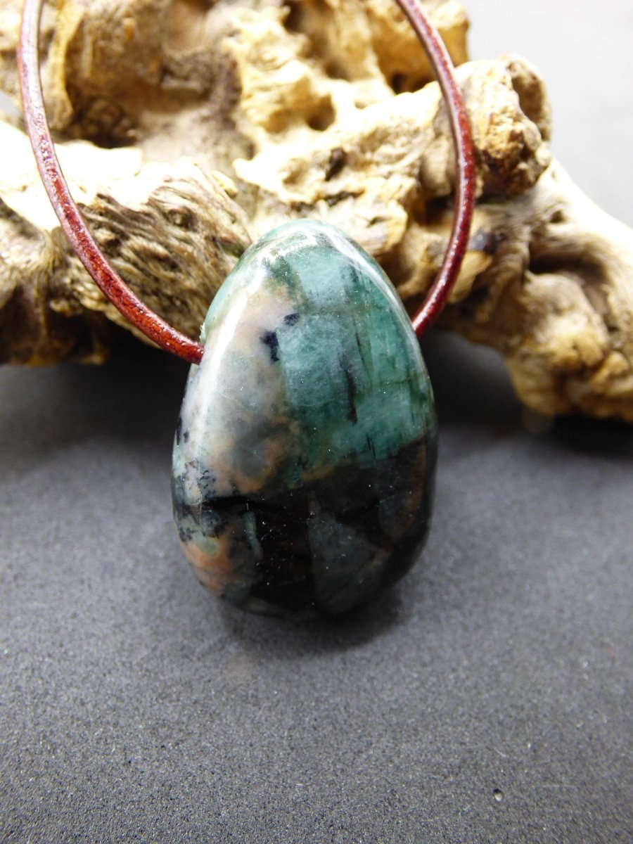 Smaragd / Emerald ~ Edelstein Kette ~HIPPIE ~GOA ~Boho ~Ethno ~Nature ~Heilstein - Art of Nature Berlin