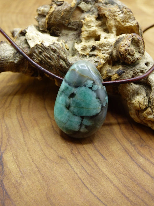 Smaragd / Emerald ~ Edelstein Kette ~HIPPIE ~GOA ~Boho ~Ethno ~Nature ~Heilstein - Art of Nature Berlin