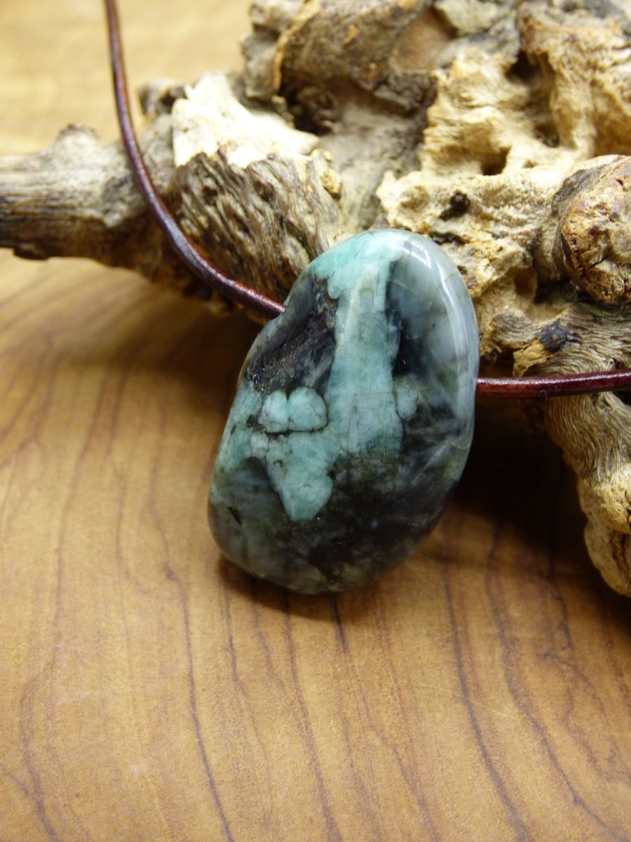 Smaragd / Emerald ~ Edelstein Kette ~HIPPIE ~GOA ~Boho ~Ethno ~Nature ~Heilstein - Art of Nature Berlin