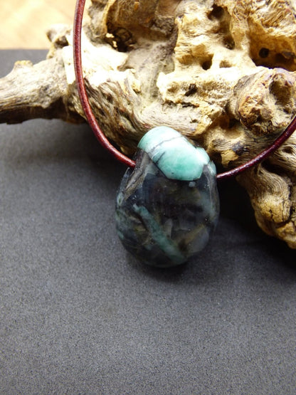 Smaragd / Emerald ~ Edelstein Kette ~HIPPIE ~GOA ~Boho ~Ethno ~Nature ~Heilstein - Art of Nature Berlin