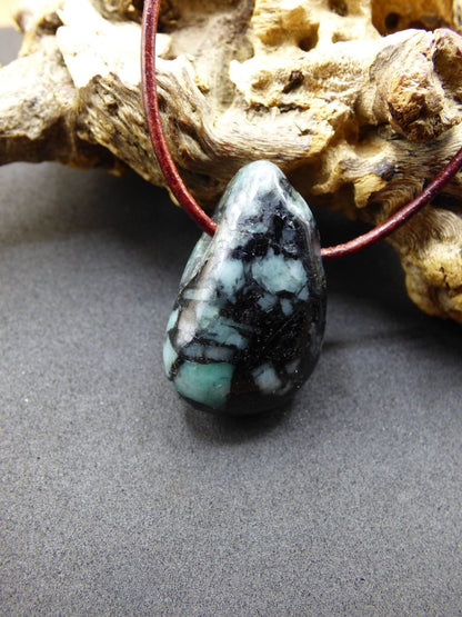 Smaragd / Emerald ~ Edelstein Kette ~HIPPIE ~GOA ~Boho ~Ethno ~Nature ~Heilstein - Art of Nature Berlin