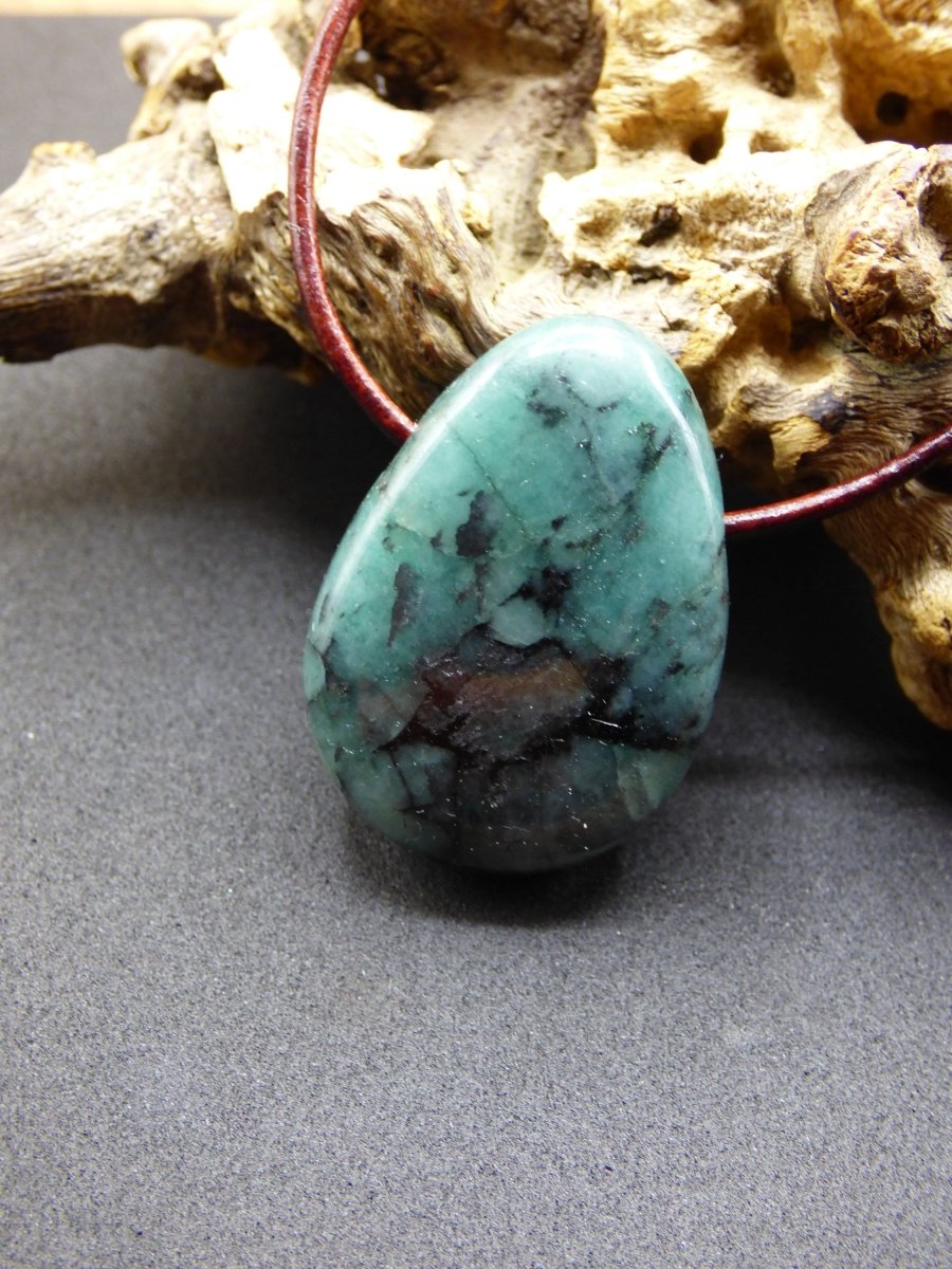 Smaragd / Emerald ~ Edelstein Kette ~HIPPIE ~GOA ~Boho ~Ethno ~Nature ~Heilstein - Art of Nature Berlin