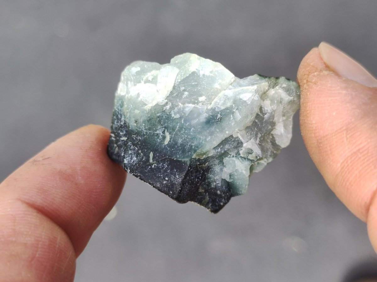 Smaragd / Emerald roh Sammler Stufe Rarität Edelstein Deko Kristall Heilstein Mineral Kollektion Energie Natur Meditation Brasilien Selten - Art of Nature Berlin