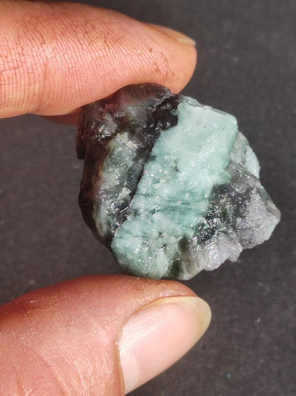 Smaragd / Emerald roh Sammler Stufe Rarität Edelstein Deko Kristall Heilstein Mineral Kollektion Energie Natur Meditation HIPPIE Brasilien - Art of Nature Berlin