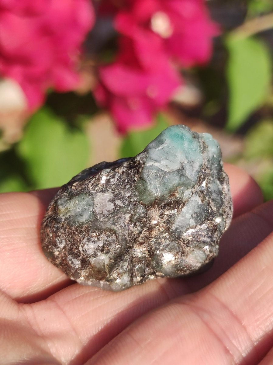 Smaragd / Emerald roh Sammler Stufe Rarität Edelstein Deko Kristall Heilstein Mineral Kollektion Energie Natur Meditation HIPPIE Brasilien - Art of Nature Berlin