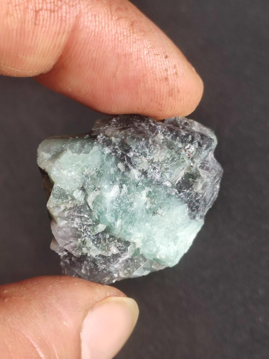 Smaragd / Emerald roh Sammler Stufe Rarität Edelstein Deko Kristall Heilstein Mineral Kollektion Energie Natur Meditation HIPPIE Brasilien - Art of Nature Berlin