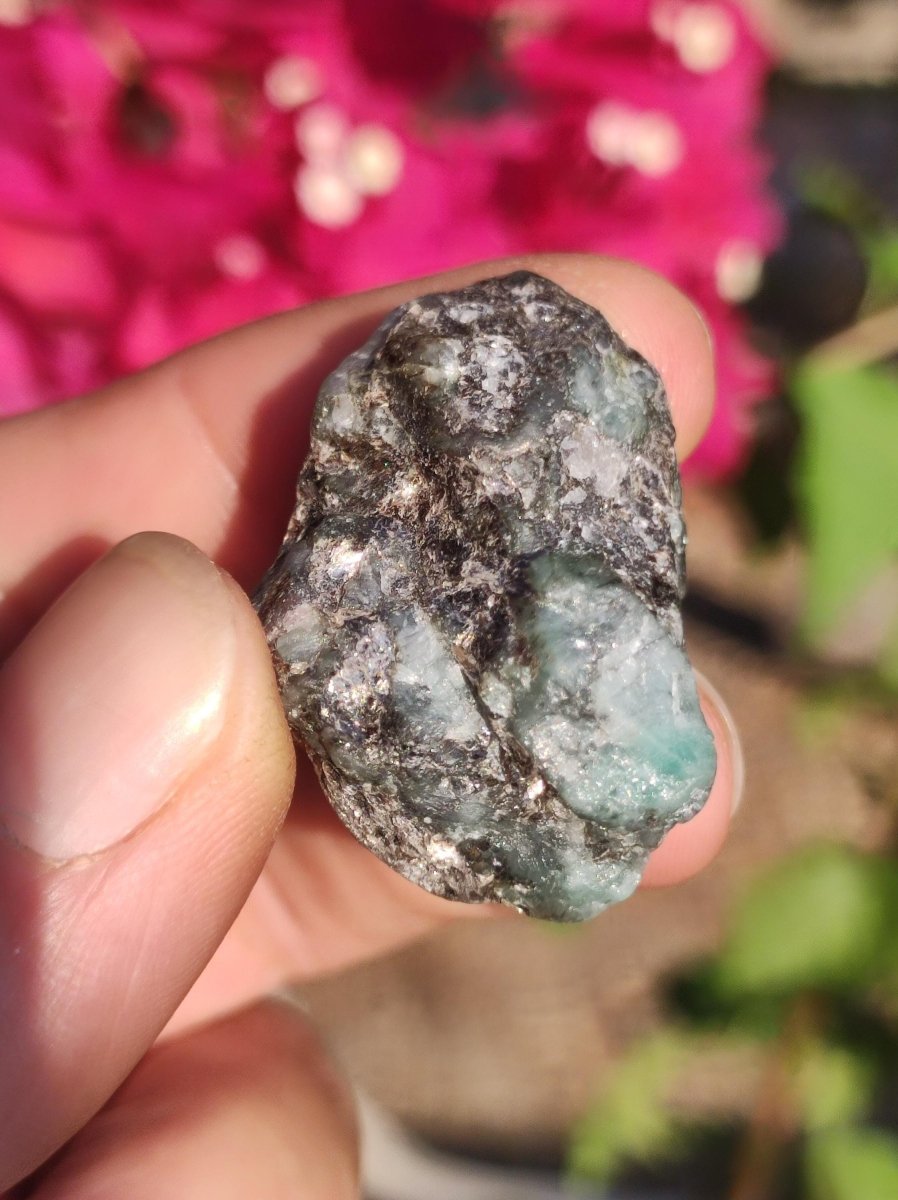 Smaragd / Emerald roh Sammler Stufe Rarität Edelstein Deko Kristall Heilstein Mineral Kollektion Energie Natur Meditation HIPPIE Brasilien - Art of Nature Berlin