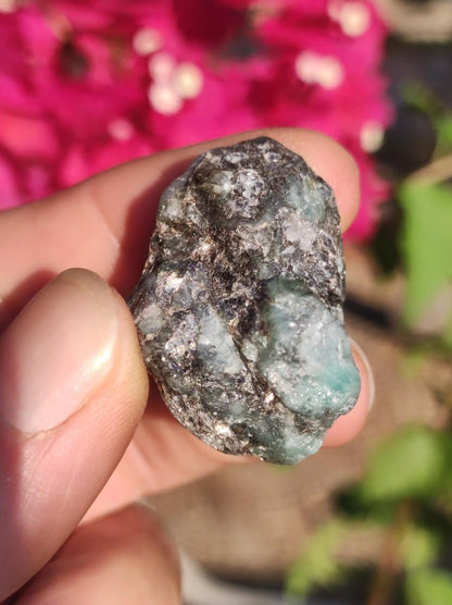 Smaragd / Emerald roh Sammler Stufe Rarität Edelstein Deko Kristall Heilstein Mineral Kollektion Energie Natur Meditation HIPPIE Brasilien - Art of Nature Berlin