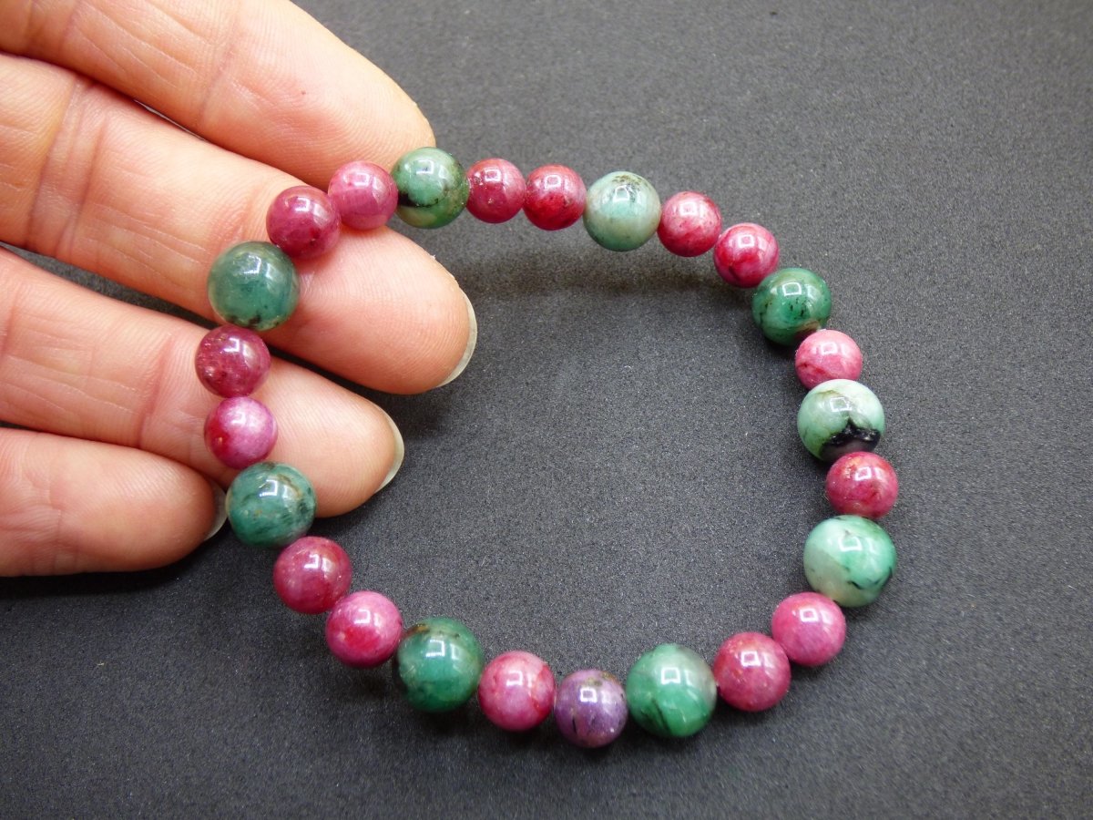 Smaragd & Rubin - Edelstein Armband grün rot Hippie Boho Natur Heilstein Geschenk Weihnachten Er Sie Mann Frau Freund Rarität Energie Kraft - Art of Nature Berlin