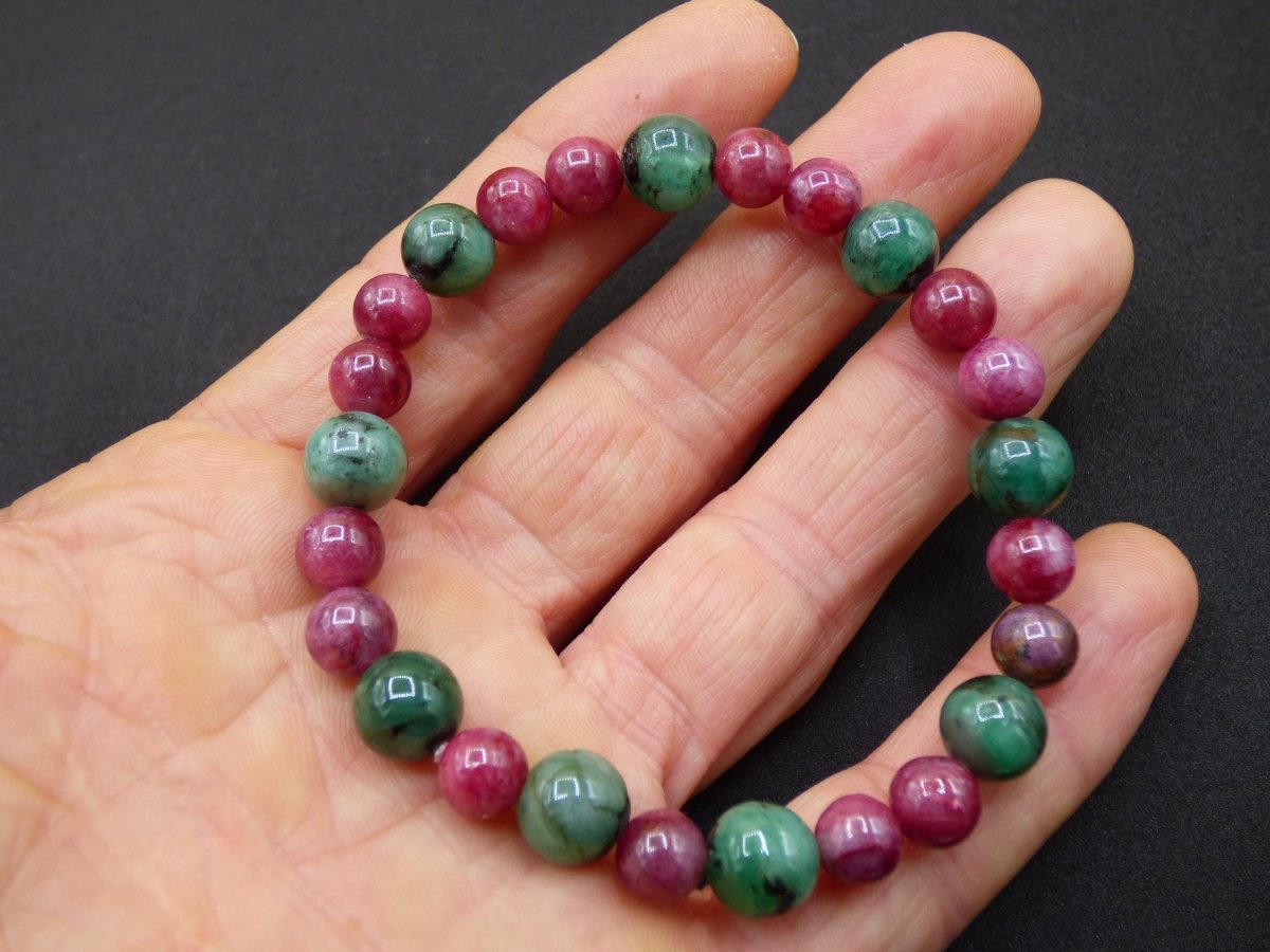Smaragd & Rubin - Edelstein Armband grün rot Hippie Boho Natur Heilstein Geschenk Weihnachten Er Sie Mann Frau Freund Rarität Energie Kraft - Art of Nature Berlin