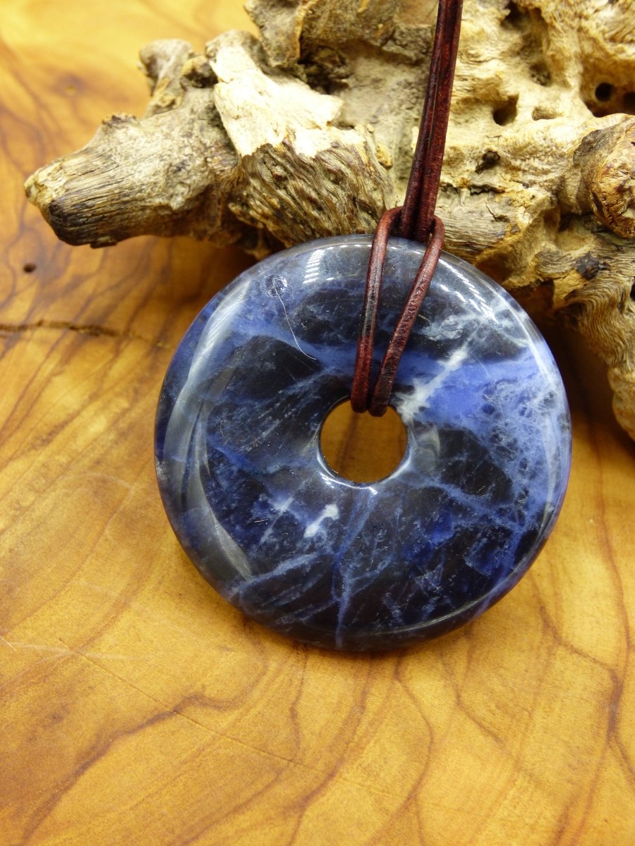 Sodalith 40mm ~ Edelstein Donut Kette blau Natur HIPPIE GOA Boho Ethno Donut Nature Heilstein Geschenk Männer Frauen Sie Er Anhänger Rund - Art of Nature Berlin