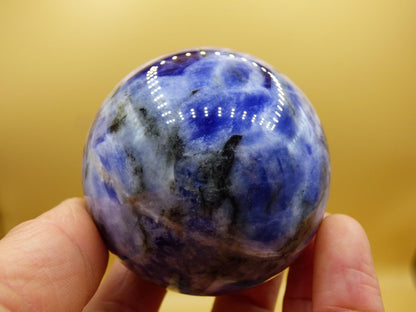 Sodalith - Edelstein Kugel Deko Sphere Massage Kristall Spielkugel Meditation Heilstein Frau Mann Geschenk Er Sie Haus Energie Traum Wohnen - Art of Nature Berlin