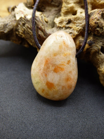 Sonnenstein Sunstone Edelstein Kette ~ Hippie ~ Goa ~ Boho ~ Ethno ~ Nature ~ Heilstein ~Healing Stone - Art of Nature Berlin